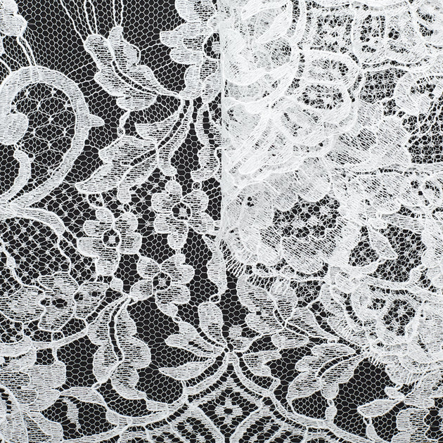T22W03579 | Scalloped Floral Band Lace 37cm