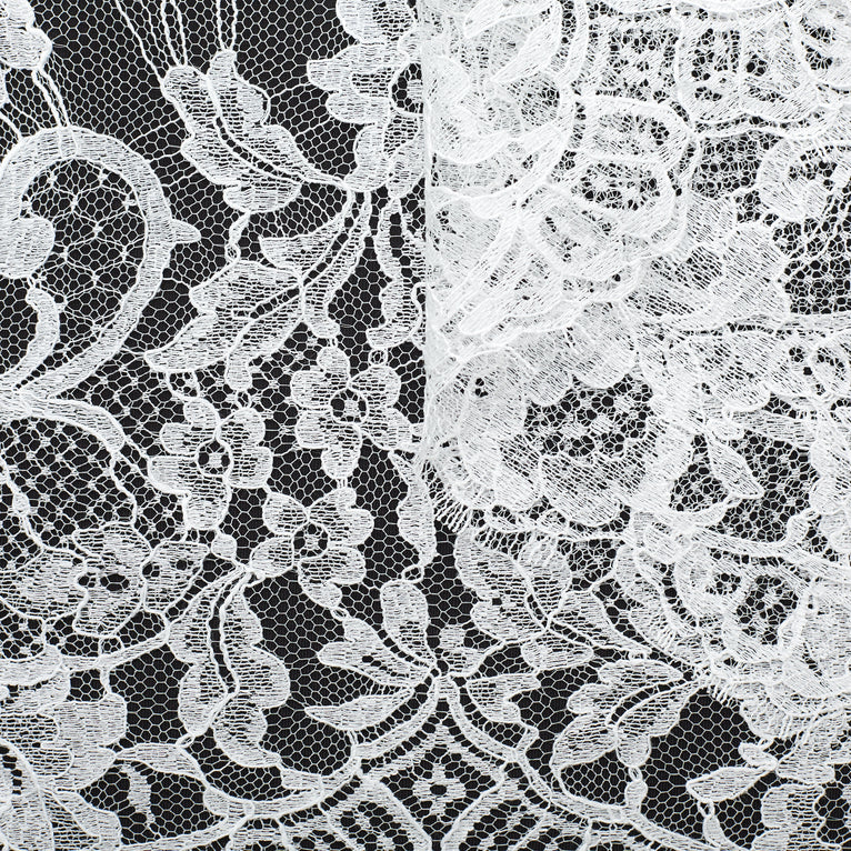 T22W03579 | Scalloped Floral Band Lace 37cm - view 1