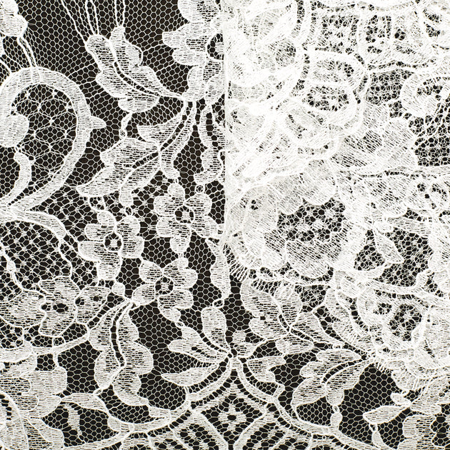 T22W03579 | Scalloped Floral Band Lace 37cm