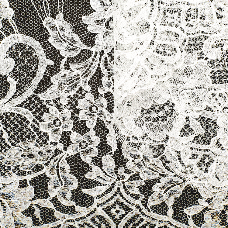 T22W03579 | Scalloped Floral Band Lace 37cm - view 1
