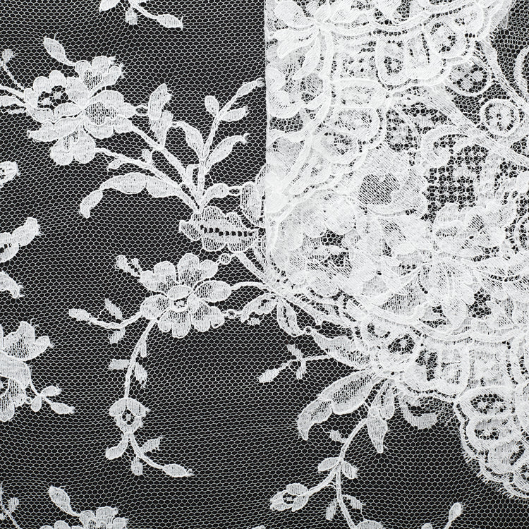 T22W03581 | Scalloped Floral Lace 115cm - view 1