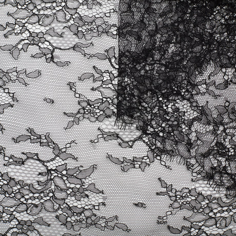 T22W03593 | Scalloped Floral Lace