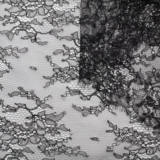 T22W03593 | Scalloped Floral Lace