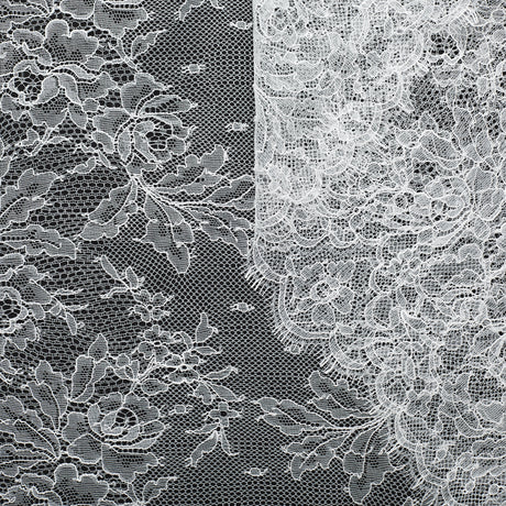 T22W03595 | Scalloped Chantilly Lace on Stiff Tulle