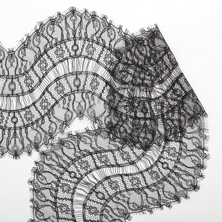 T22W03596 | Wavy Bande Lace - view 1