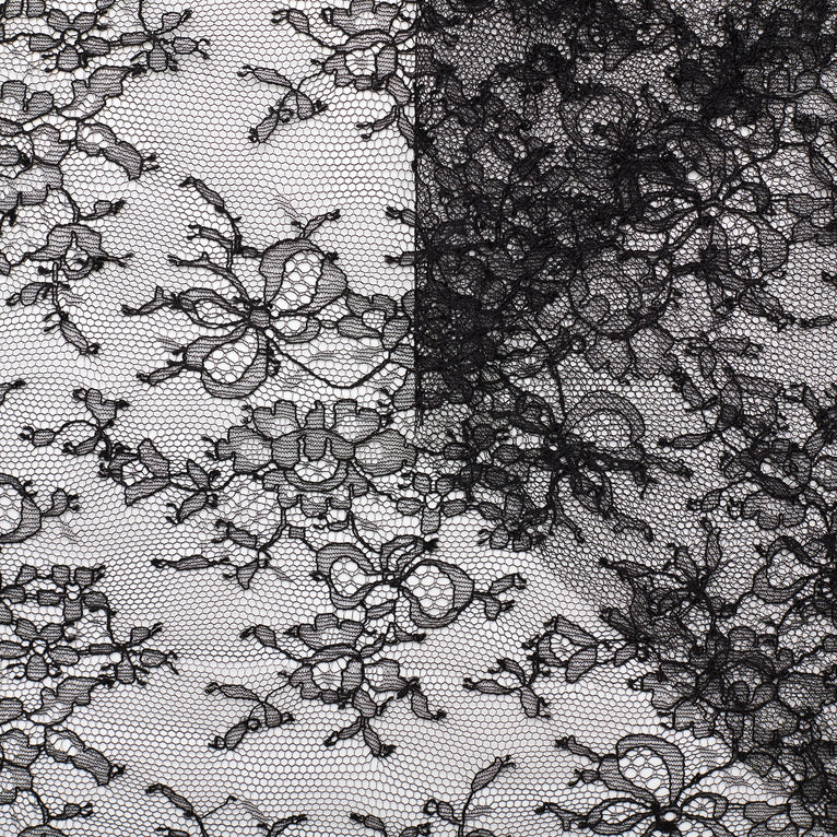 T22W03603 | Flower Bouquets Chantilly Lace 130cm - view 5