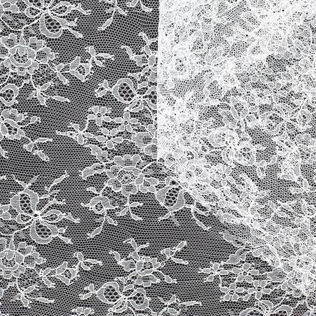 T22W03603 | Flower Bouquets Chantilly Lace 130cm