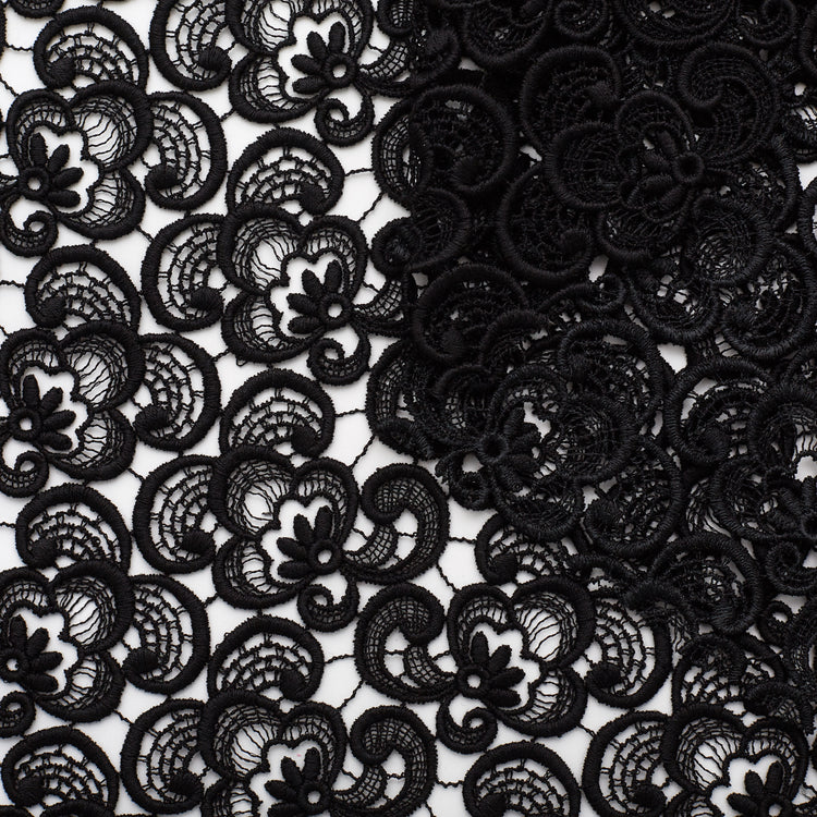 T22W03608 | Floral Guipure 120cm - view 1