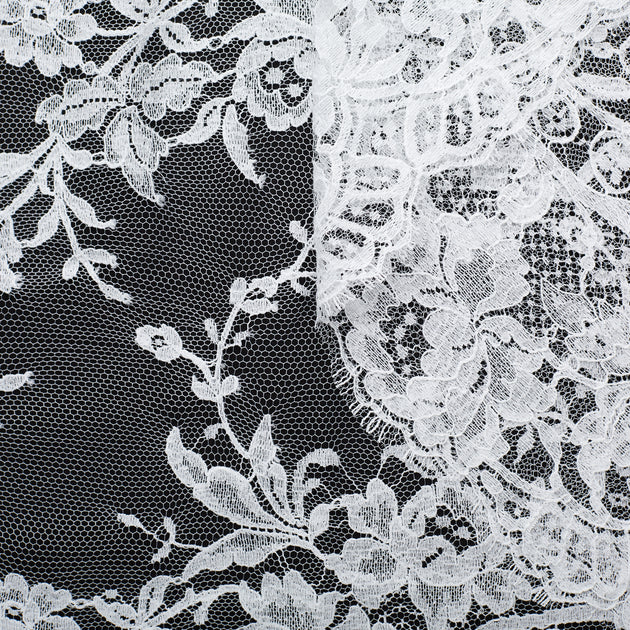 T22W03612 | Scalloped Floral Lace 65cm