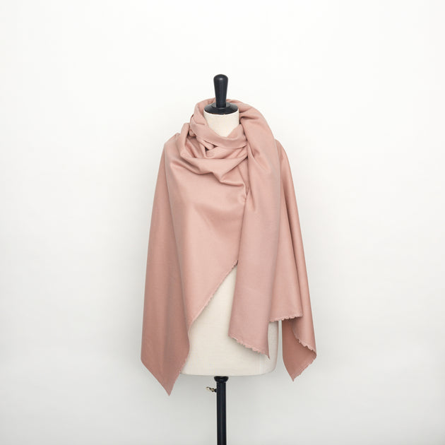 T22X03668 | Wool & Cashmere Drap