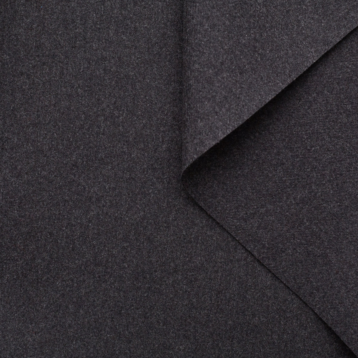 T22Z03805 | Splittable Wool Diagonal
