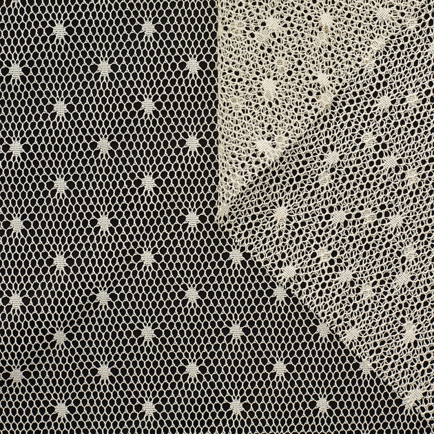 T22Z03880 | Dots  Fishnet