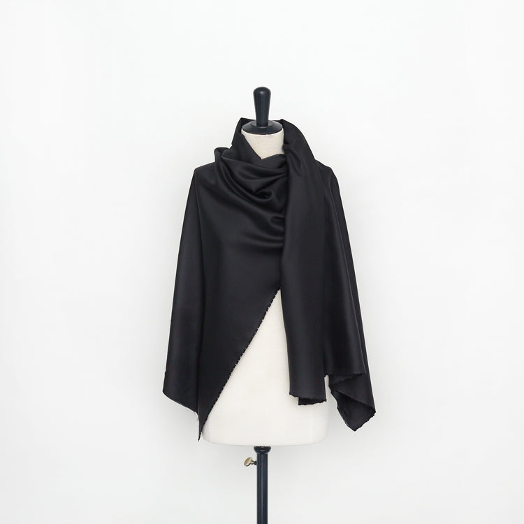 T22Z03907 | Lustre Fluid Twill - view 2