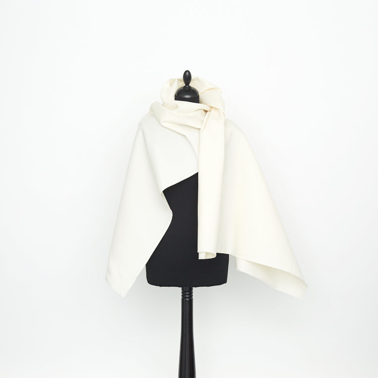 T23B04585 | Wool &amp; Silk Mikado - view 2