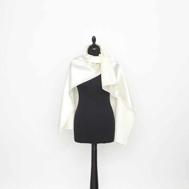 T23B04590 | Viscose & Silk Velvet