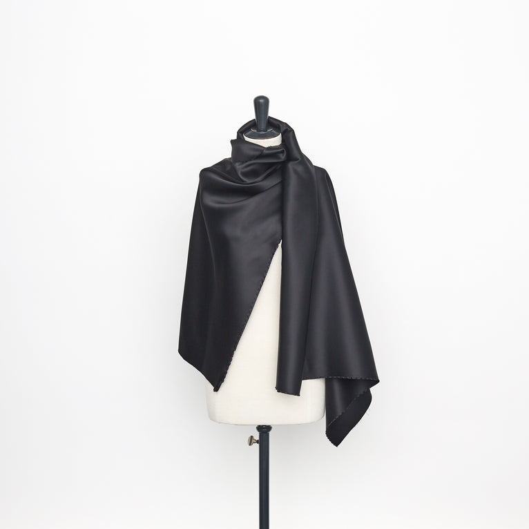 T23B04641 | Double Face Fluid Satin - view 2