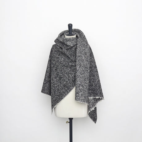  Herringbones Bouclé Wool Tweed