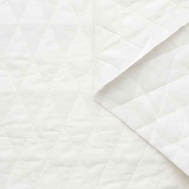 T23K04087 | WR Diamond Quilted