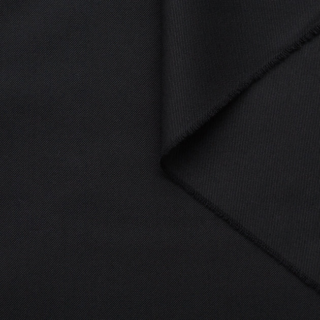 T23K04139 | WR Fluid Twill Suiting
