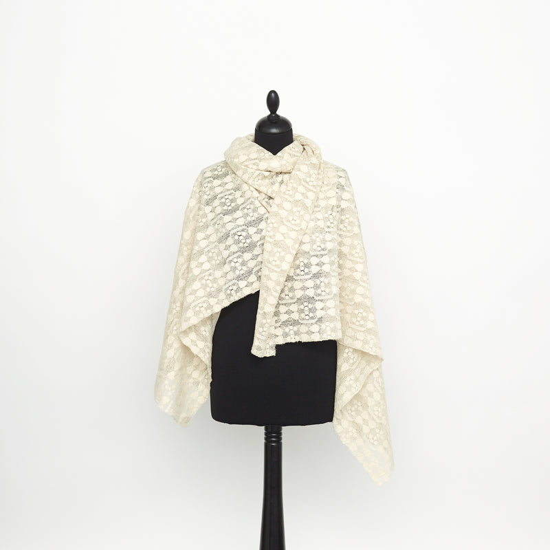 T23M04362 | Textured Geometric Cotton Lace
