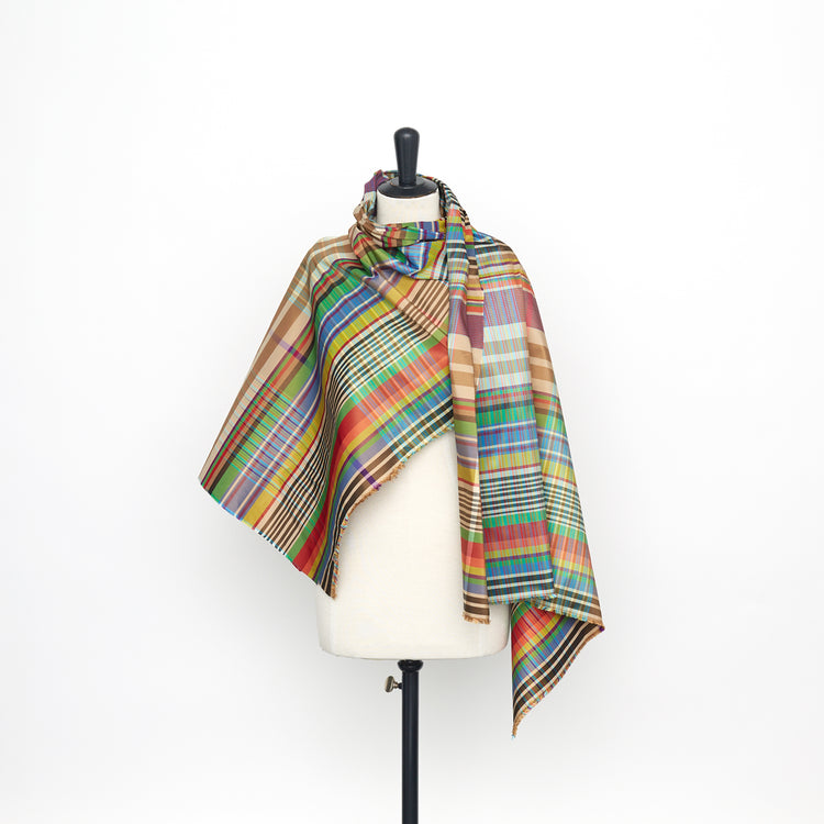 T23M04444 | Shiny Madras Silk Taffeta - view 2